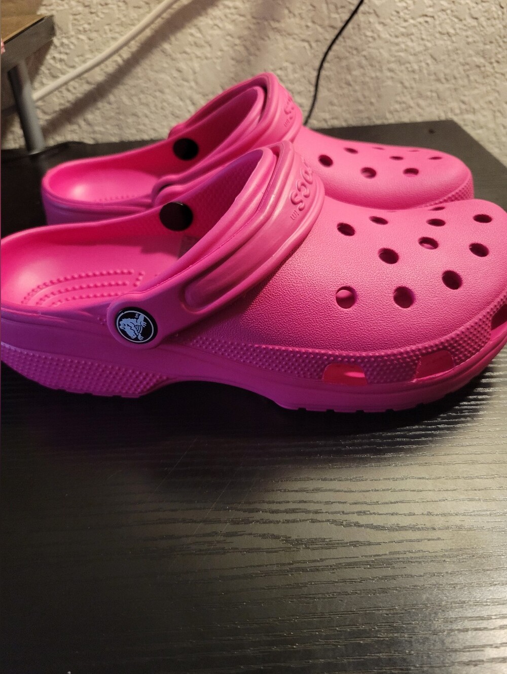 CROCS Women's Classic Clog in Bright Pink